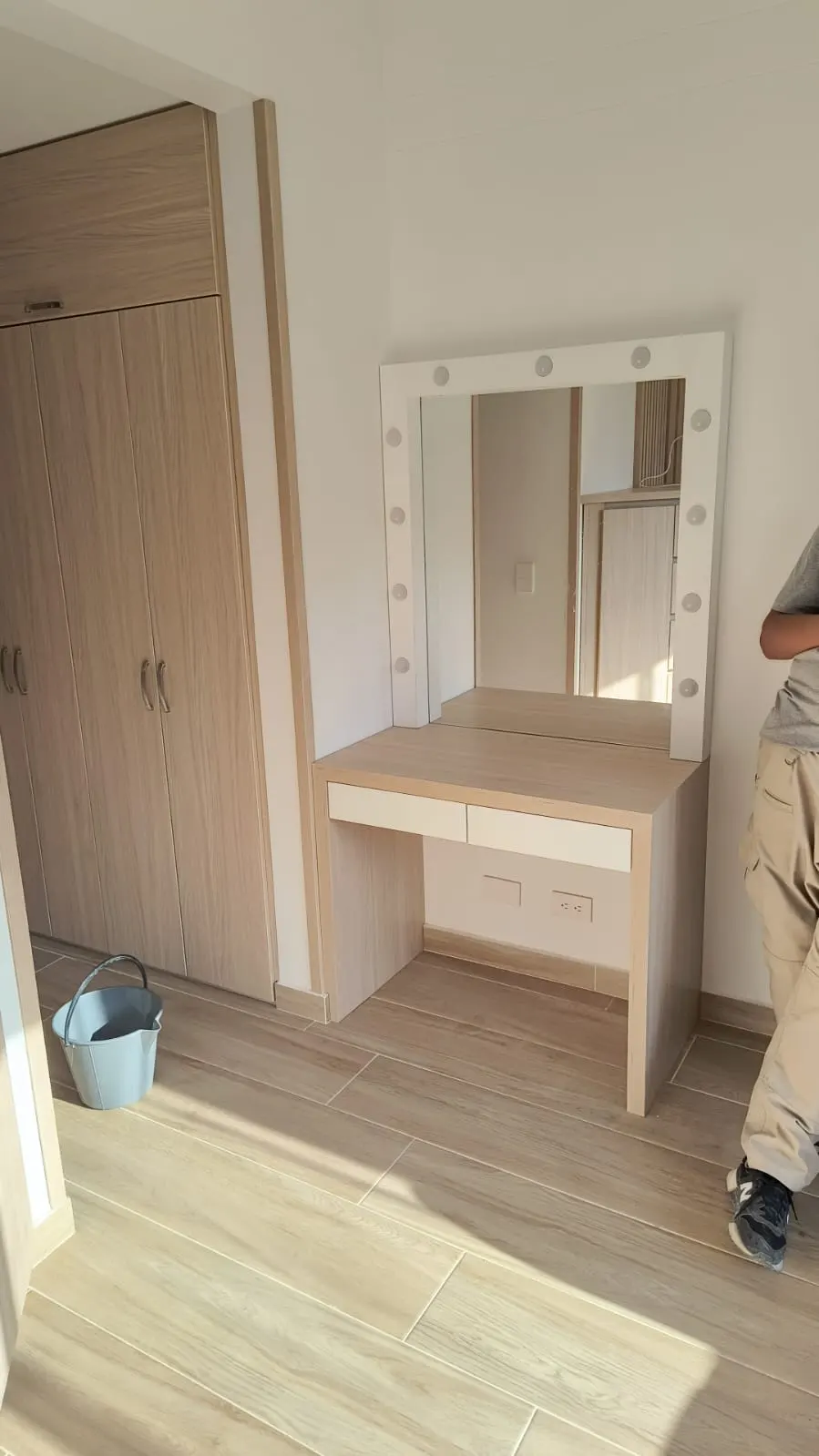 Trabajo de Fábrica de Muebles - Mauricio Hernández